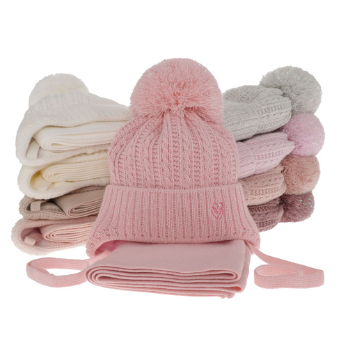 Set invernale bambina: berretto e sciarpa, beige, con pompon, con lacci, Marisa