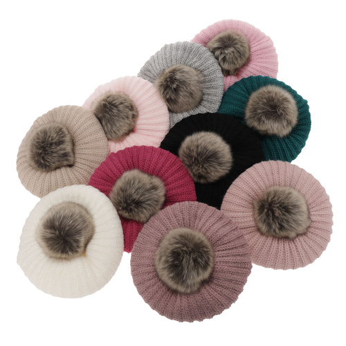 Set invernale bambina: berretto e scaldacollo, beige, con pompon, Polinezja