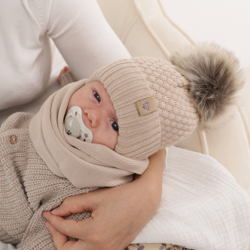 Set invernale bambina: berretto e sciarpa, rosa chiaro, con lacci, con pompon, Bianca