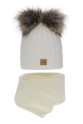Set invernale bambina: berretto e sciarpa, crema, con due pon pon, Zenda