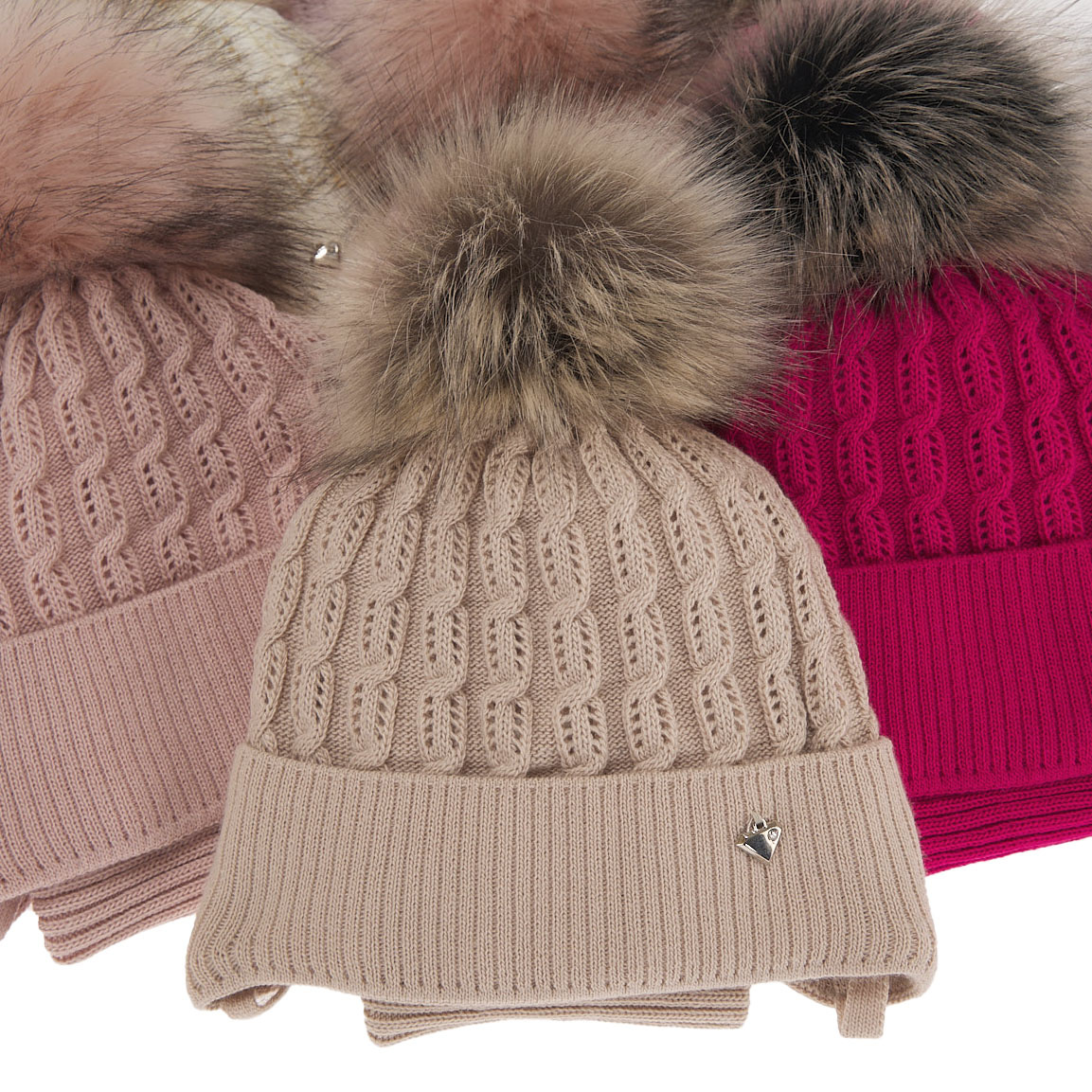 Set invernale bambina: berretto e scaldacollo, lilla, con pompon, con lacci, Tukana