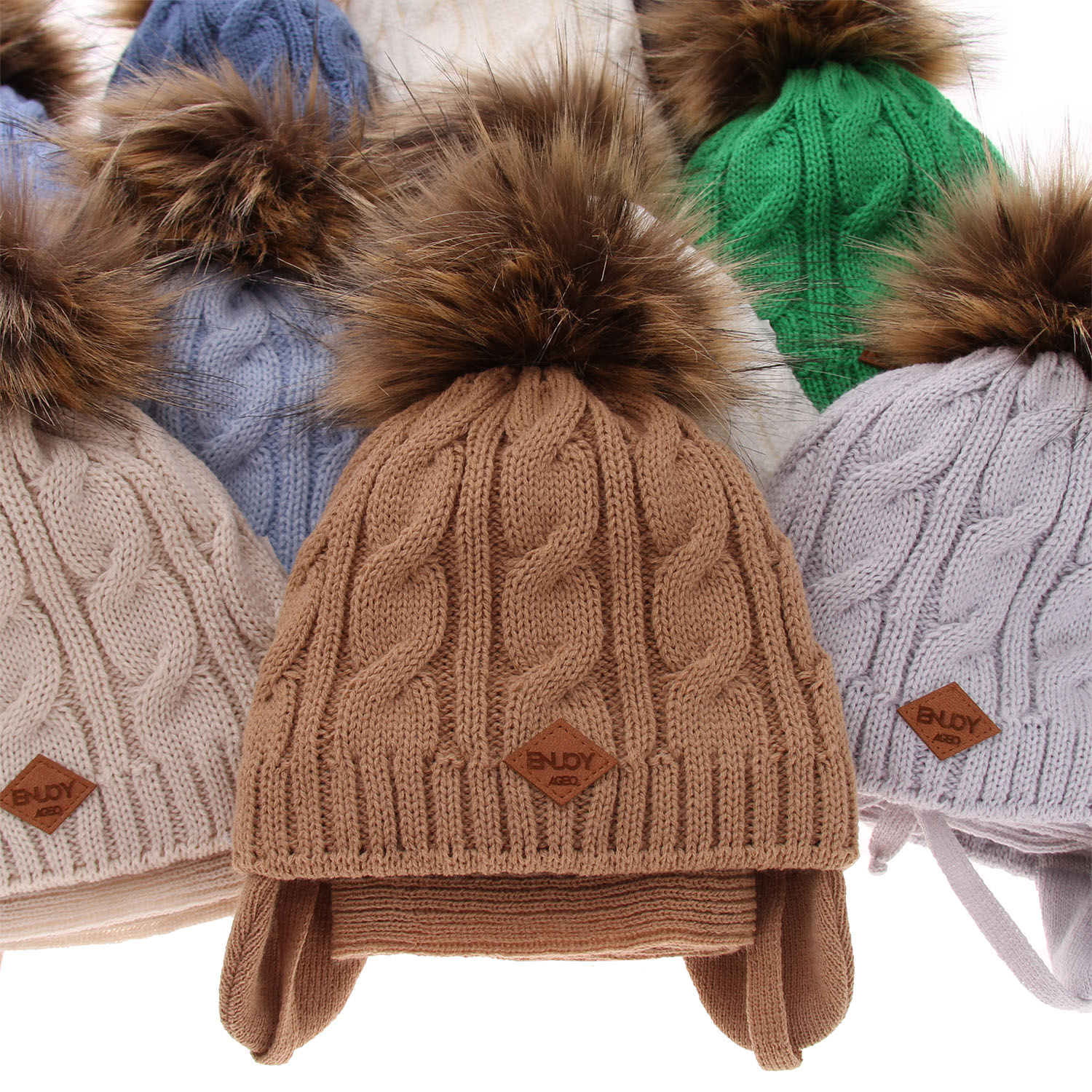 Set invernale bambino: berretto e sciarpa, beige, con pompon, Minor