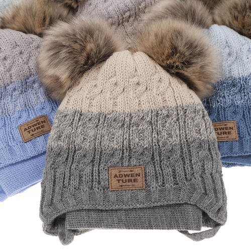 Set invernale bambino: berretto e sciarpa, bianco, con due pon pon, Platon