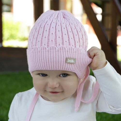 Berretto autunno/primavera bambina, beige, con lacci, Tema