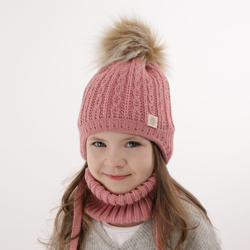 Set invernale bambina: berretto e scaldacollo, rosa chiaro, con pompon, con lacci, Passa