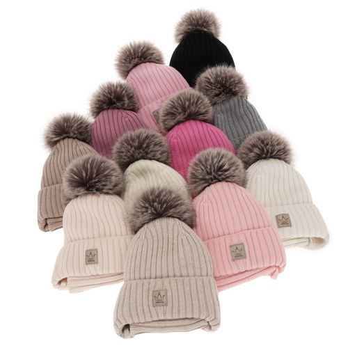 Set invernale bambina: berretto e scaldacollo, nero, 100% Lana Merino, foderato in pile, con lacci, Martina