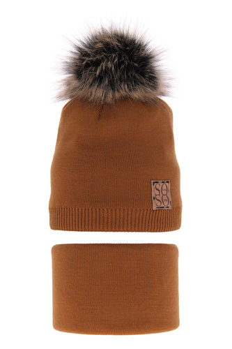 Set invernale bambina: berretto e scaldacollo, camel, con pompon, Apolinka