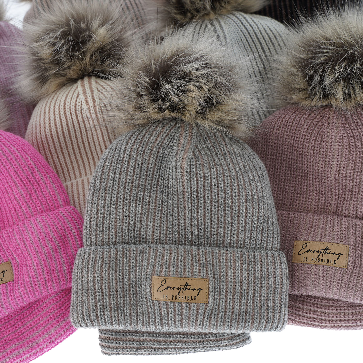 Set invernale bambina: berretto e scaldacollo, rosa, con pompon, Floryda