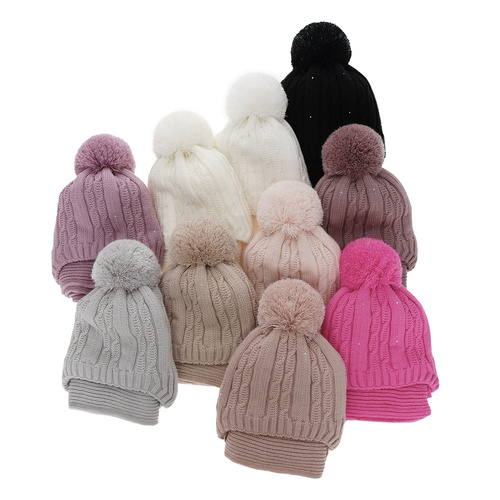 Set invernale bambina: berretto e sciarpa, beige, con pompon, Candy