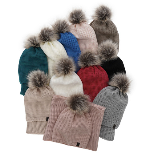 Set invernale donna: berretto e scaldacollo, bianco, con pompon, Kaliana