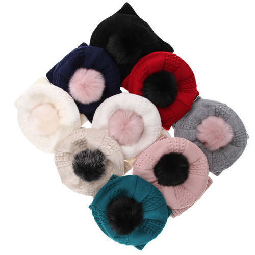 Set invernale bambina: berretto e scaldacollo, rosa, con pompon, Amora