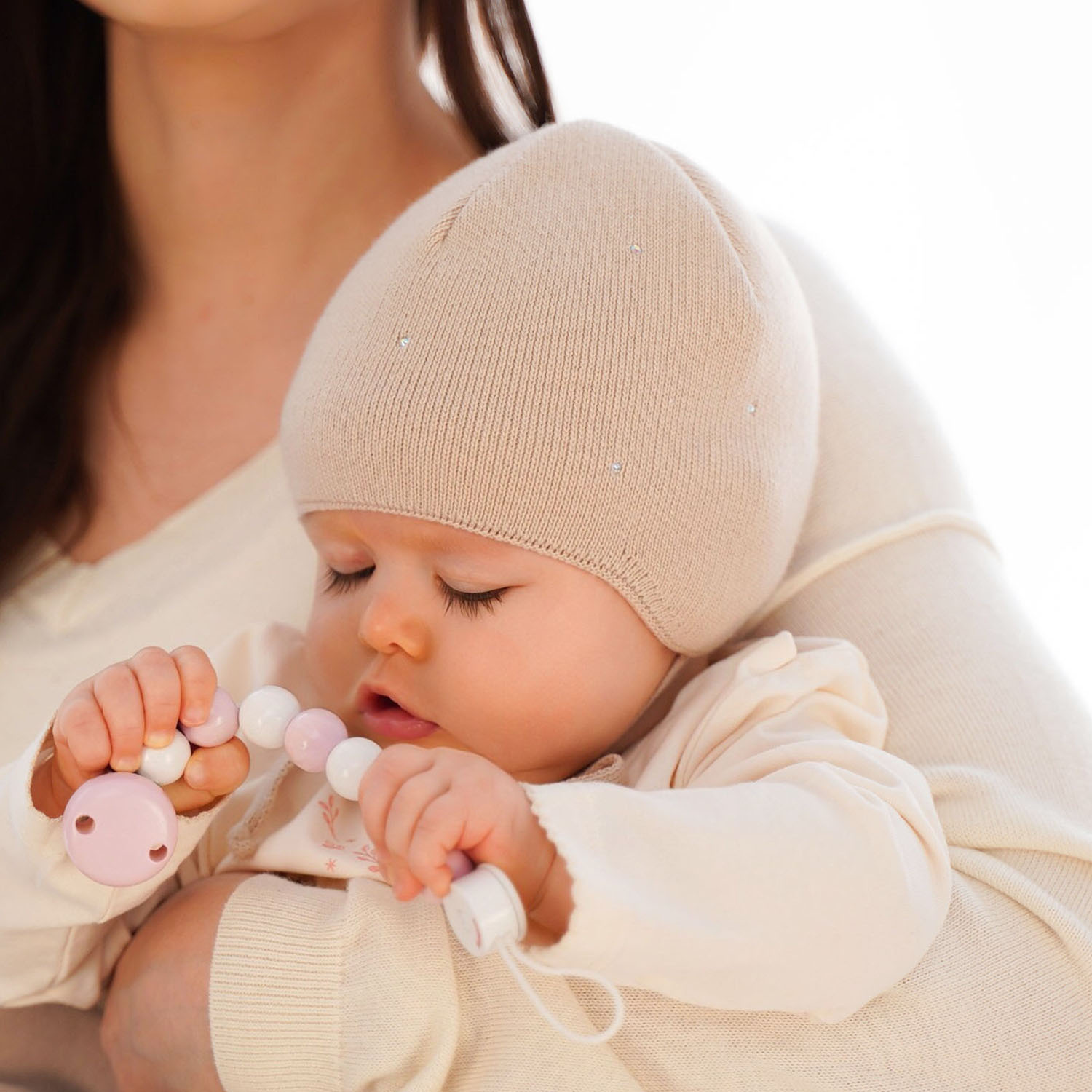 Set invernale bambina: berretto e sciarpa, rosa, con lacci, Moli