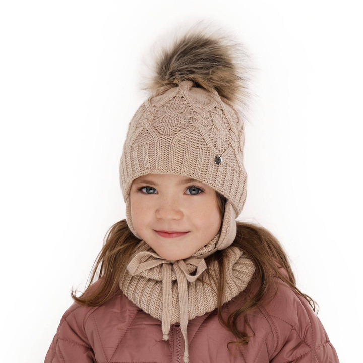 Set invernale bambina: berretto e scaldacollo, beige, con pompon, Elena