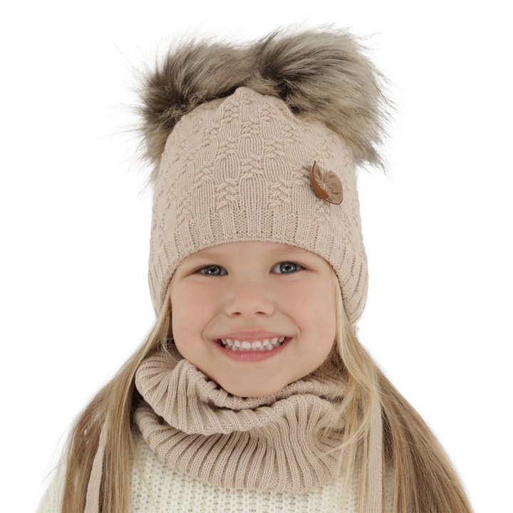 Set invernale bambina: berretto e scaldacollo, beige, con due pon pon, con lacci, Bettina