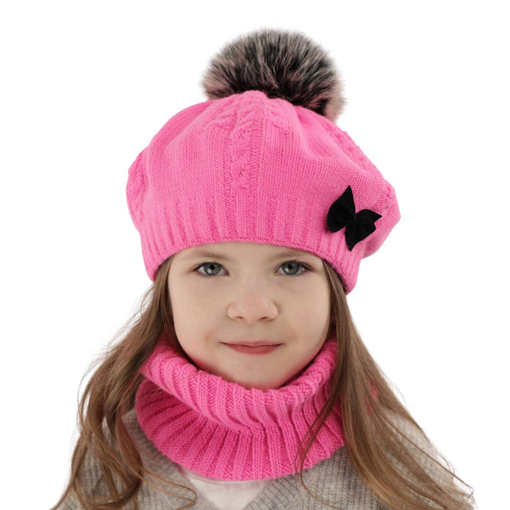 Set invernale bambina: berretto e scaldacollo, rosa, con pompon, Amora
